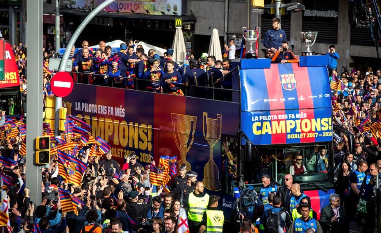 Arbol de Navidad llega al Rockefeller Center