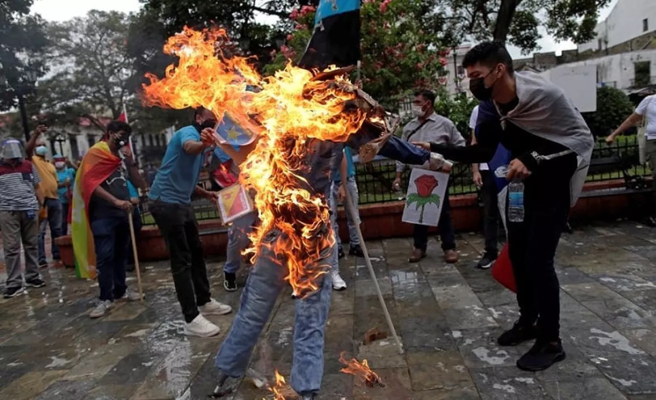 Exigen internet gratis para estudiantes en Panamá en tiempos de pandemia (Fotos)
