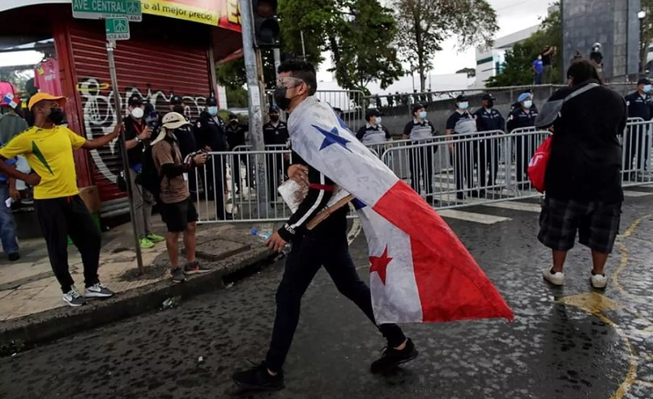 Exigen internet gratis para estudiantes en Panamá en tiempos de pandemia (Fotos)