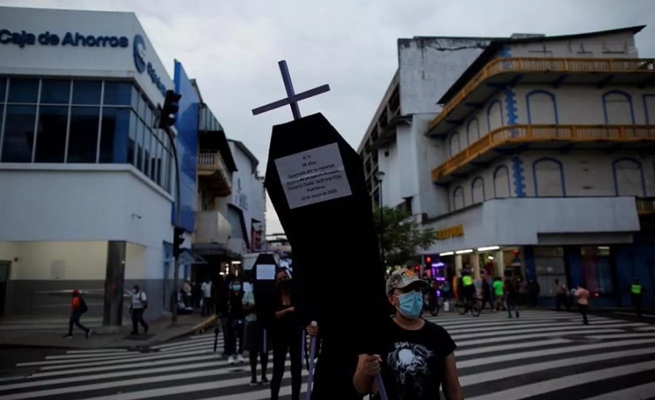 Mujeres denuncian que la justicia no las protege de la violencia en Panamá (Fotos)