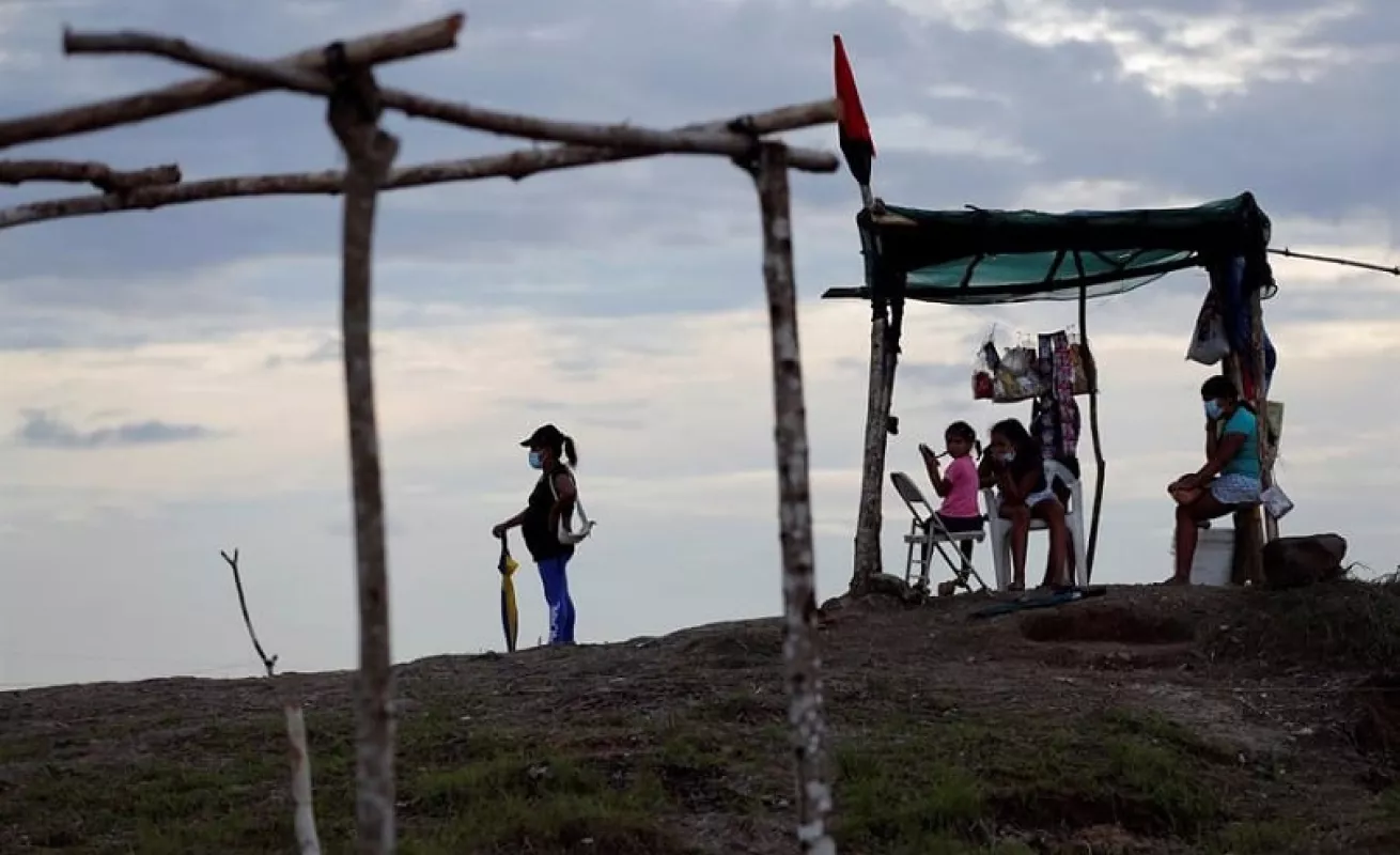 Invasores en Panamá, la "lucha" por tener casa que se agudiza con la pandemia (Fotos)