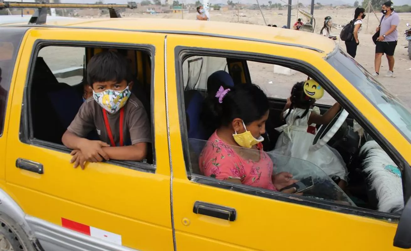  Trabajadores agroindustriales de Perú protestan ante rechazo aprobación de la nueva ley agraria (Fotos)