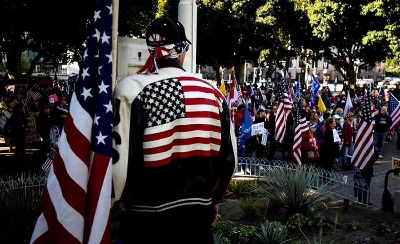 Seguidores de Donald Trump asaltan el Capitolio (Fotos)