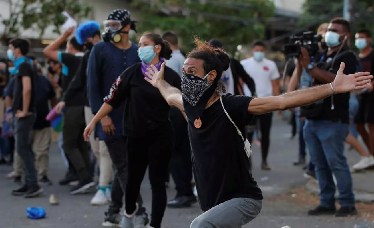 Cabreados por abusos y maltrato a niños 