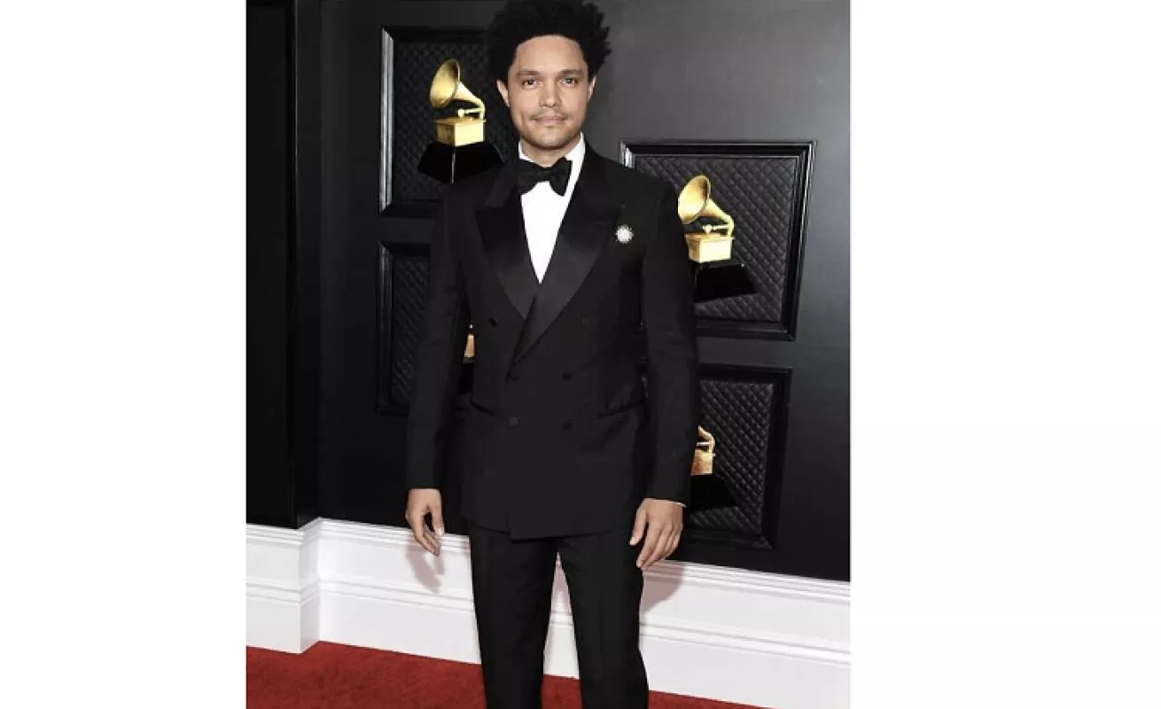 La alfombra roja de los Grammy Awards 2021 con lujo y muchos colores
