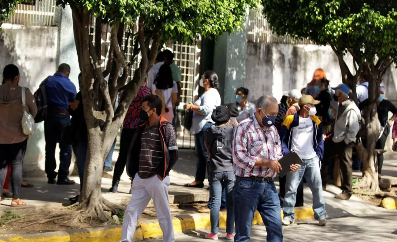 El mundo entre protestas, celebraciones y recuerdos tristes