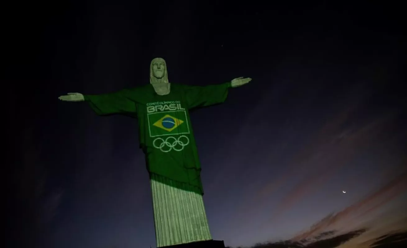 El mundo entre protestas, celebraciones y recuerdos tristes