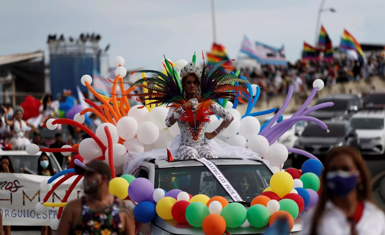 Panameños marchan contra la discriminación LGTBI en las fuerzas de seguridad