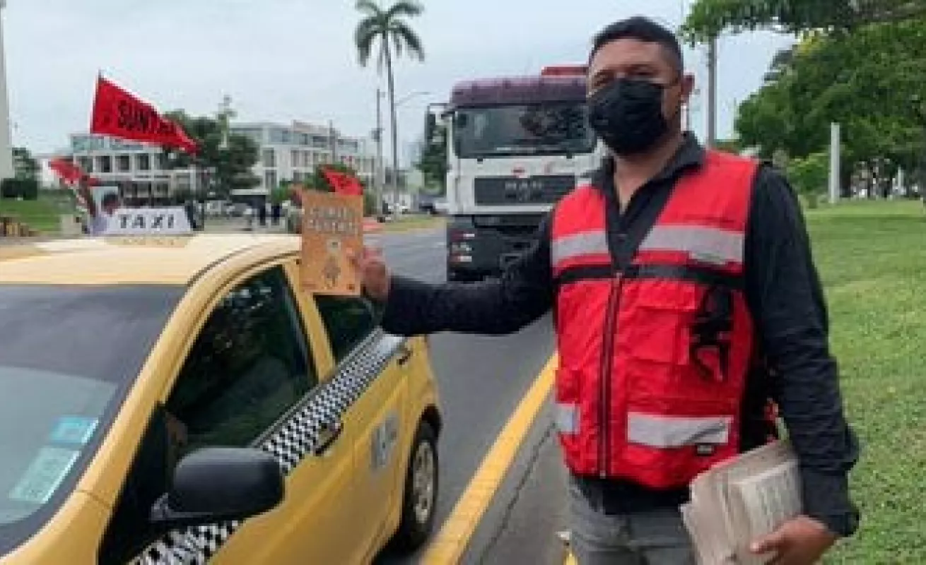 Frenadeso en la calle, realiza piqueteo y volanteo a favor de Constituyente Originaria 