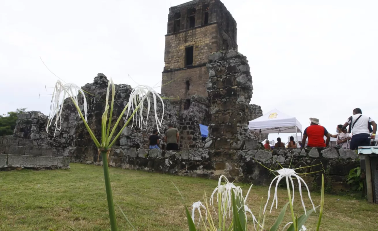 Recuerdan la historia (Fotos)