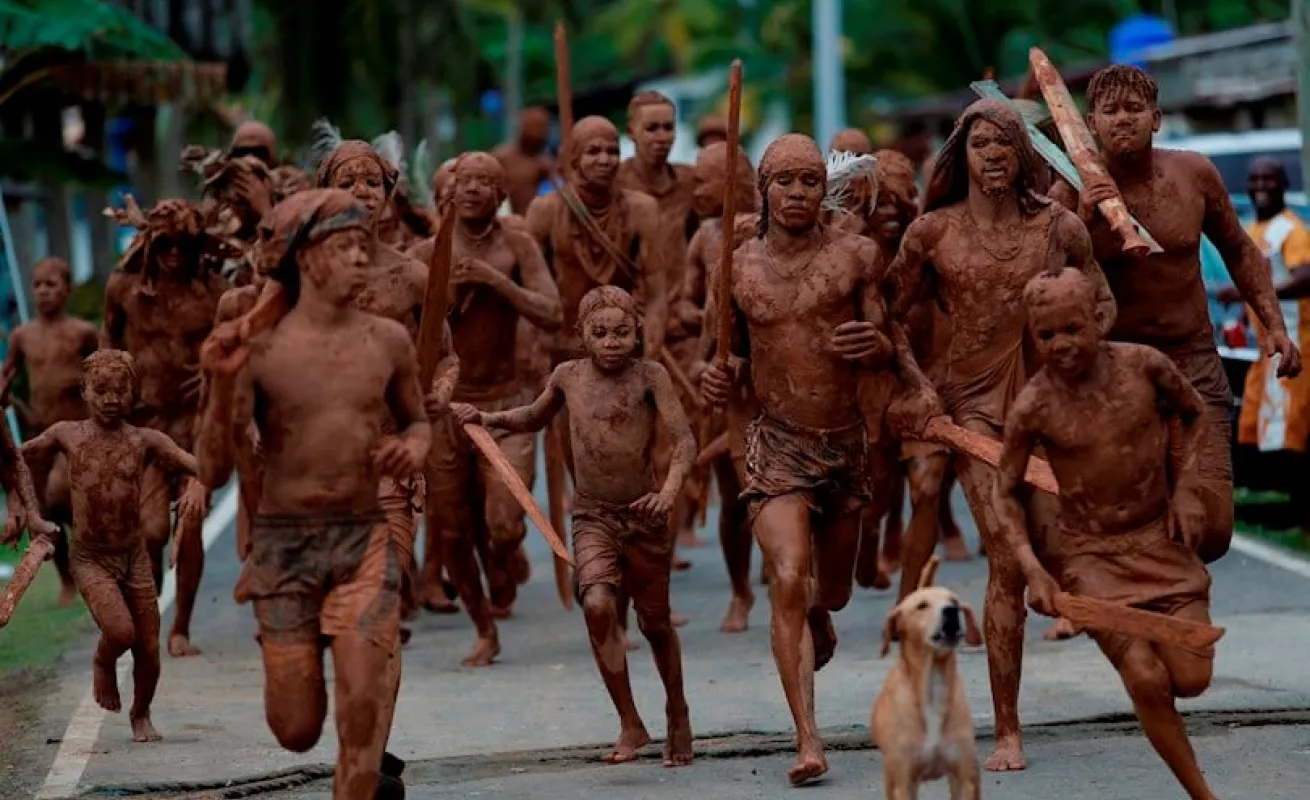 Un Cristóbal Colón muy nativo y de color moreno descubre América en Panamá (Fotos)