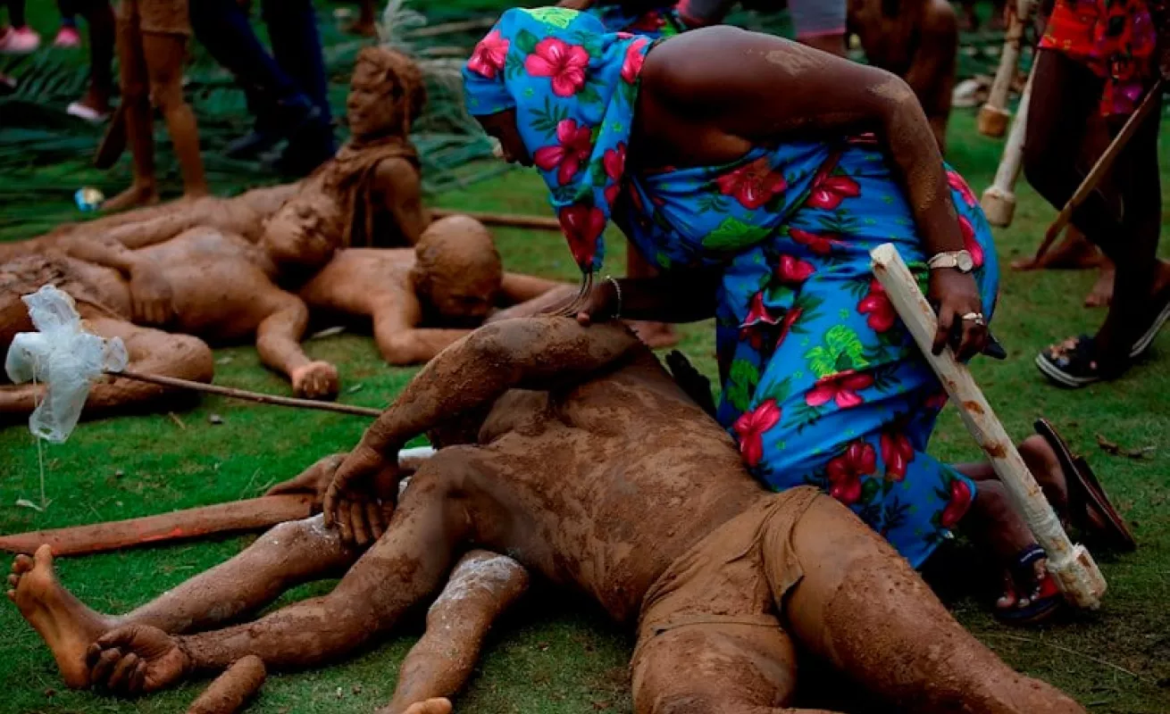 Un Cristóbal Colón muy nativo y de color moreno descubre América en Panamá (Fotos)
