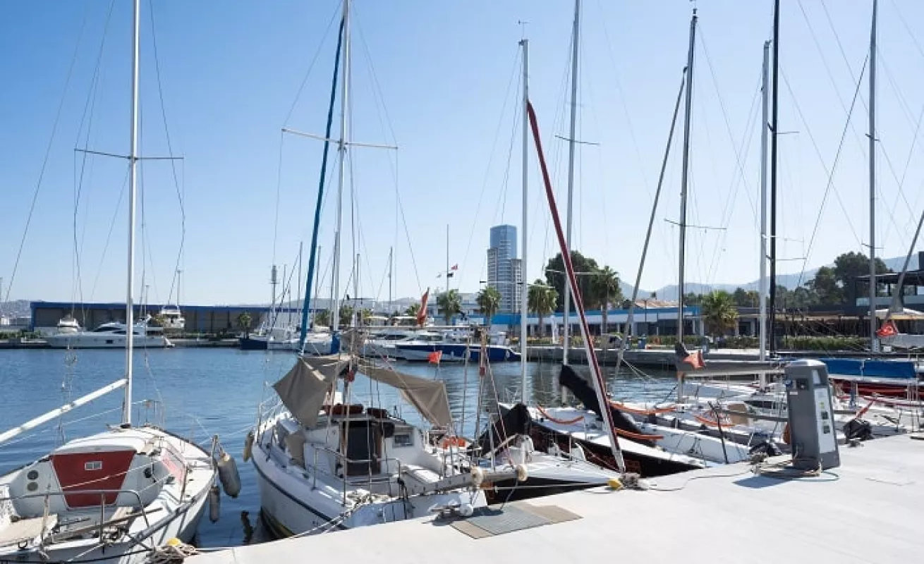 Esmirna, perla del Egeo, entre la Antigüedad y el turismo sostenible (Fotos)