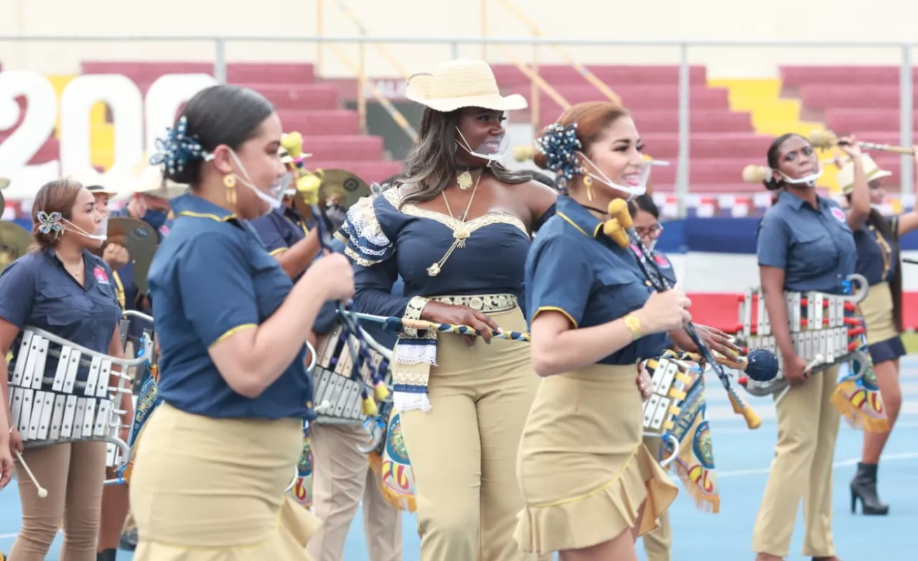 ¡Las mejores! Bandas independientes se lucen en el Rommel 