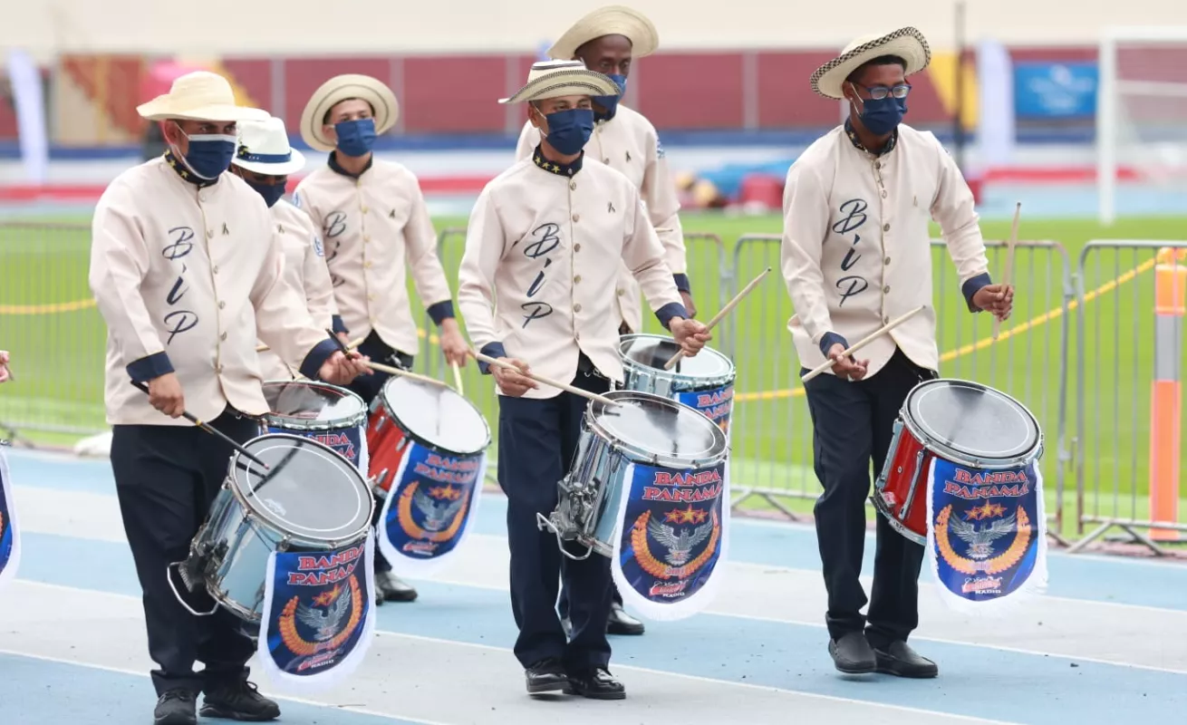 ¡Las mejores! Bandas independientes se lucen en el Rommel 