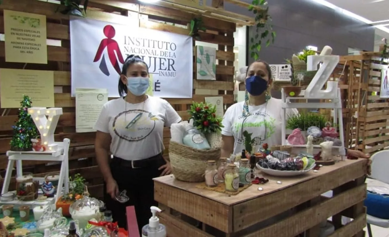 Culmina con éxito el Pasillo del Emprendiemiento (Fotos)