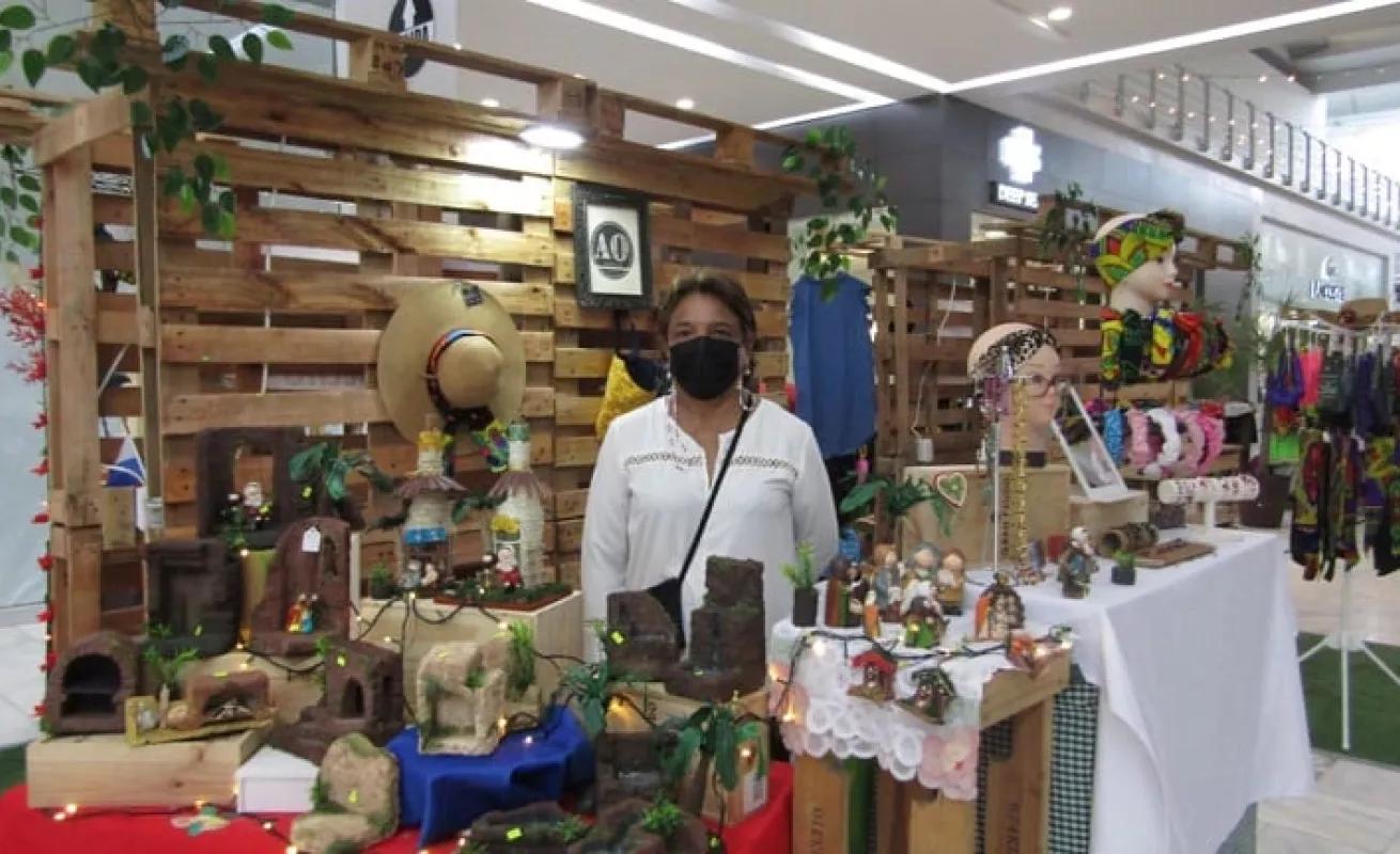 Culmina con éxito el Pasillo del Emprendiemiento (Fotos)