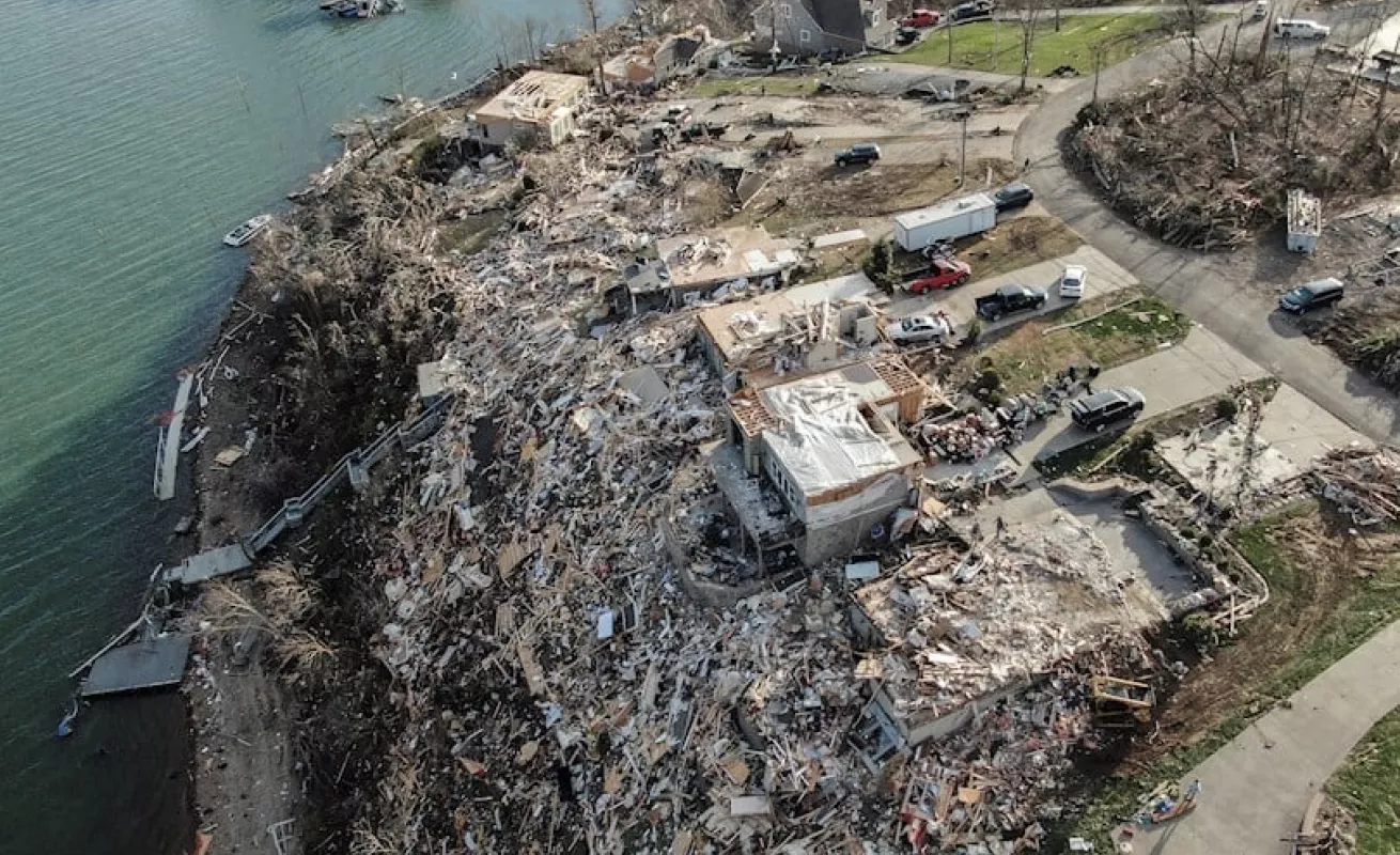 Divulgan imágenes de la magnitud de la devastación en EEUU tras paso de tornados (Fotos)