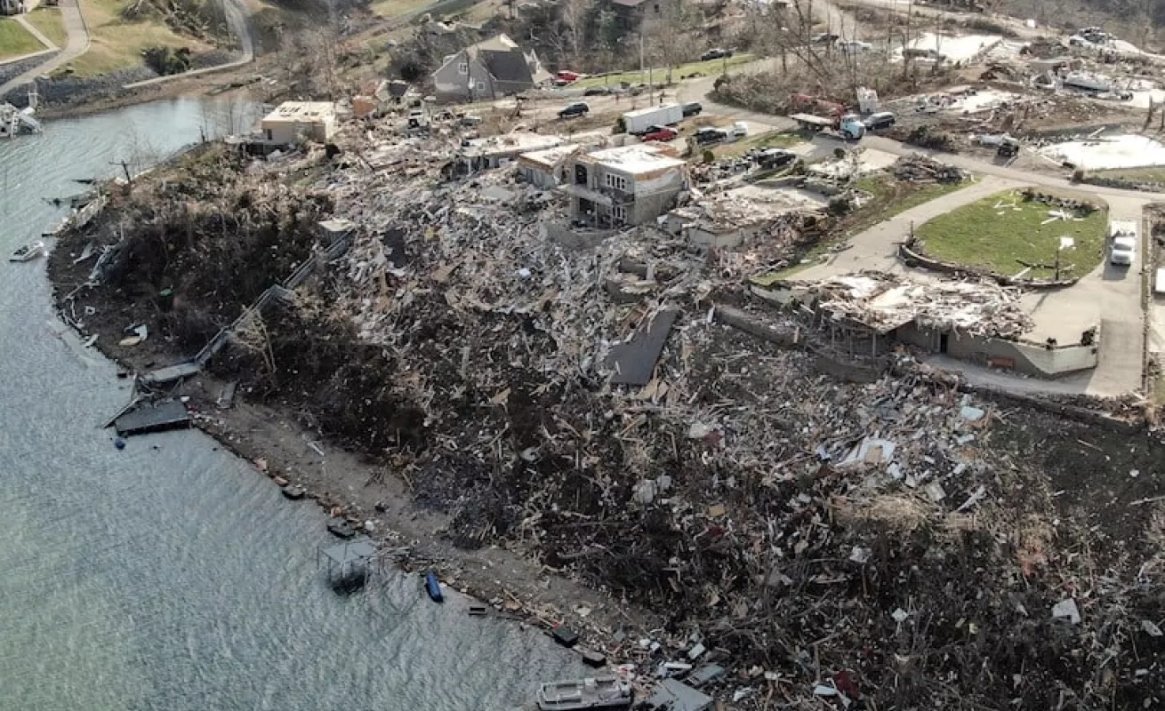 Divulgan imágenes de la magnitud de la devastación en EEUU tras paso de tornados (Fotos)
