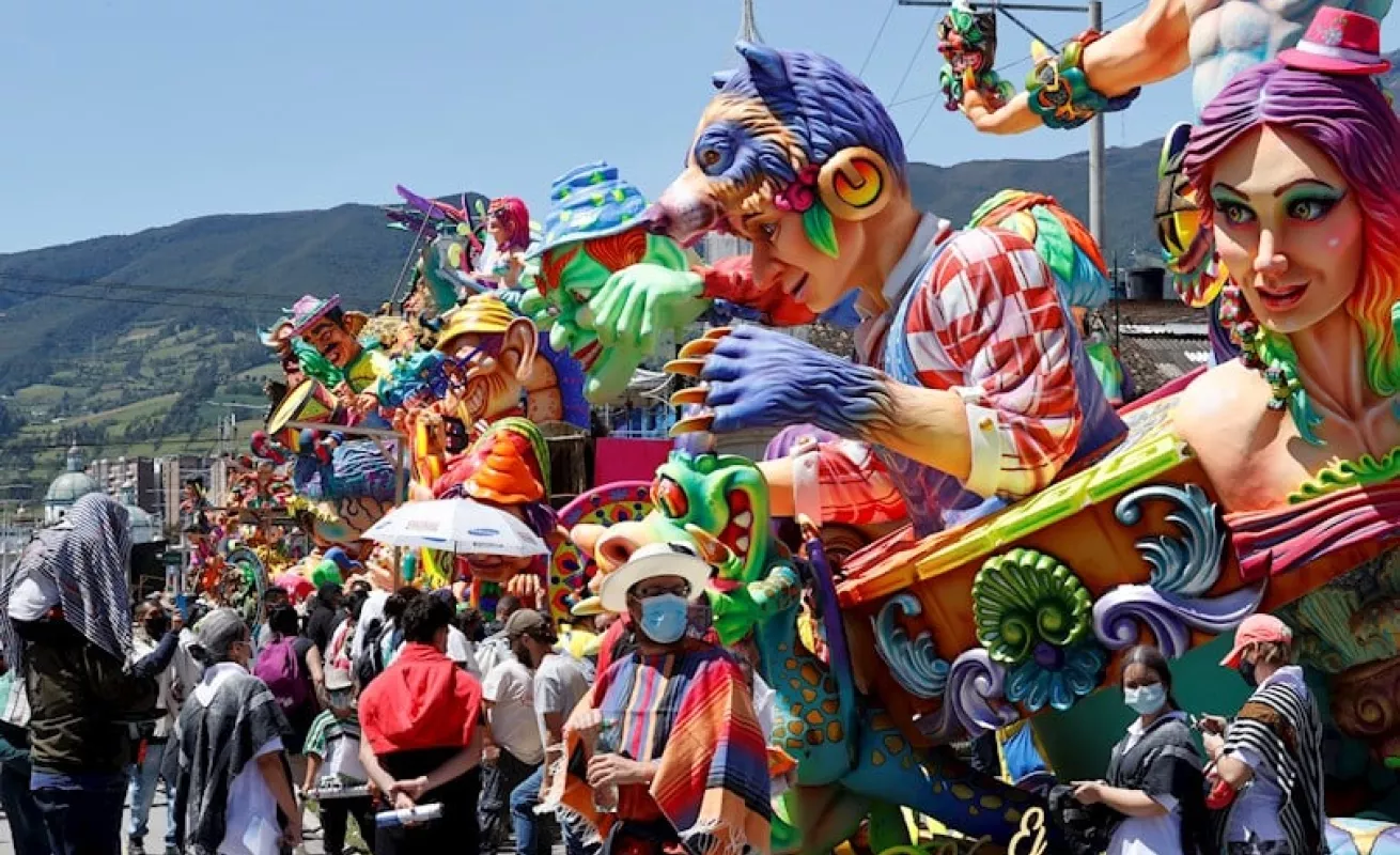 Canto a la Tierra" llena de música y color el Carnaval de Negros y Blancos (Fotos)