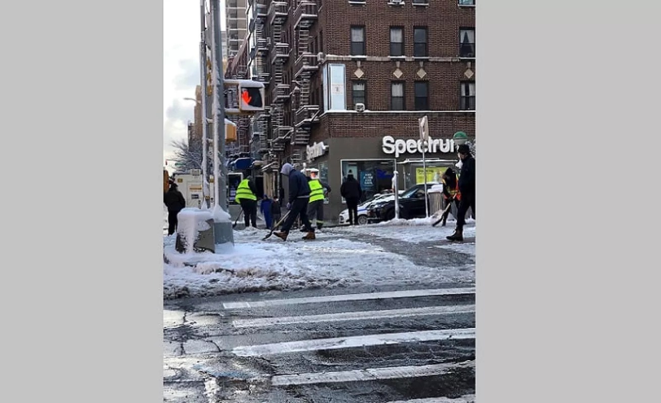  Nueva York amaneció cubierta con la primera nieve del año (Fotos)