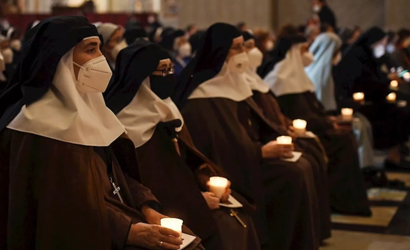 Conmemoran la XXVI Jornada Mundial de la Vida Consagrada (Fotos)