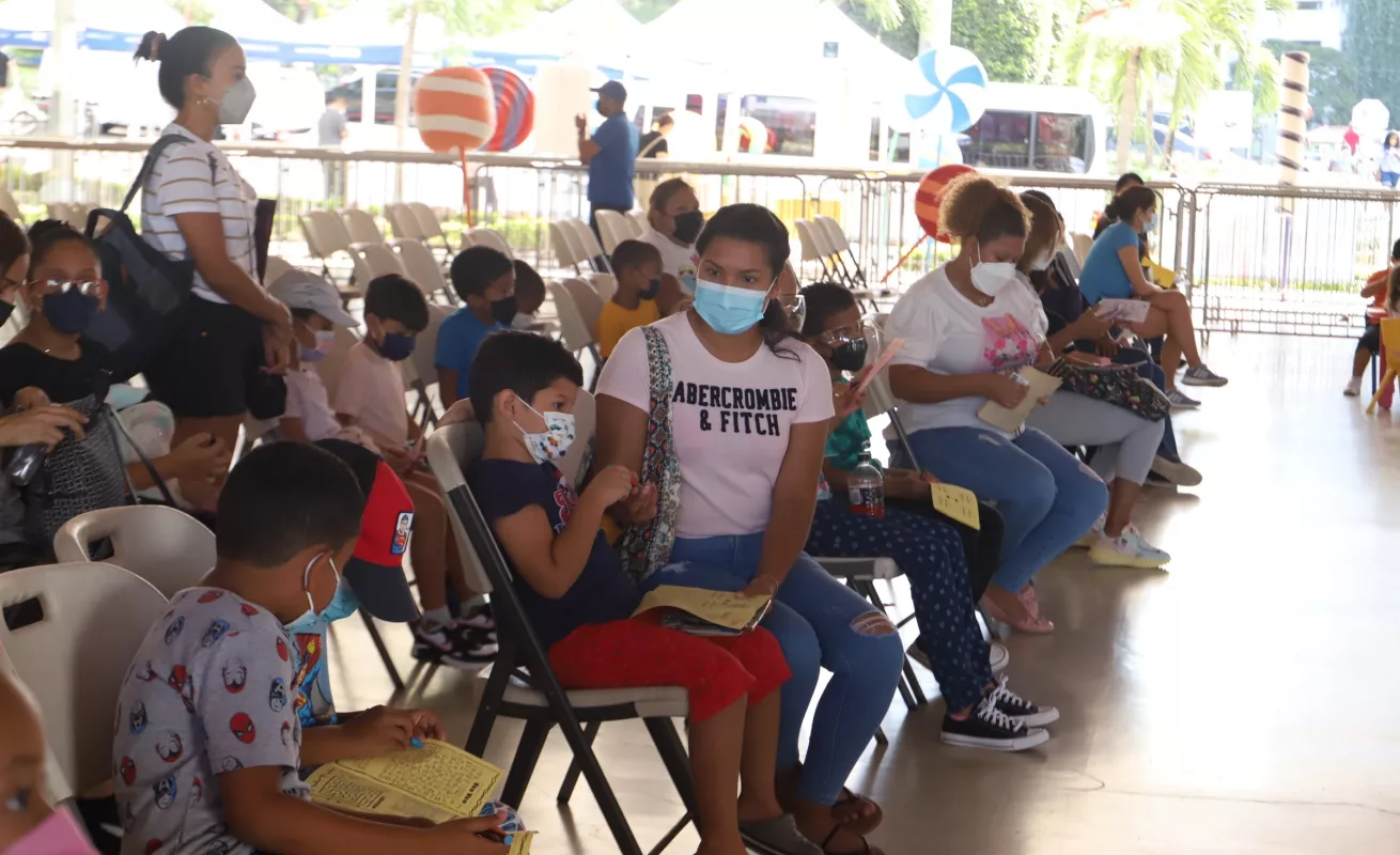 Finaliza vacunación pediátrica en el Parque Omar 