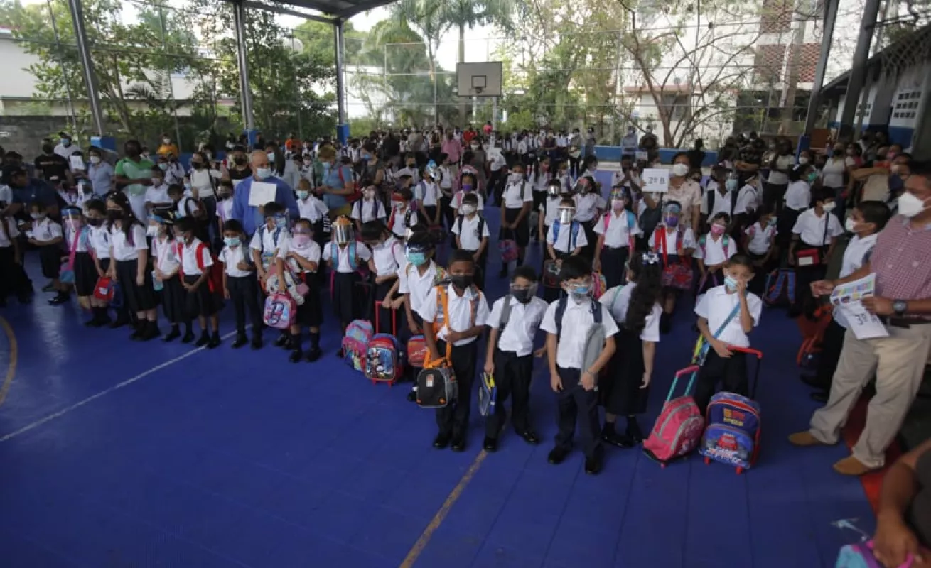 Primer día de clases en Panamá después de dos años de pandemia (Fotos)