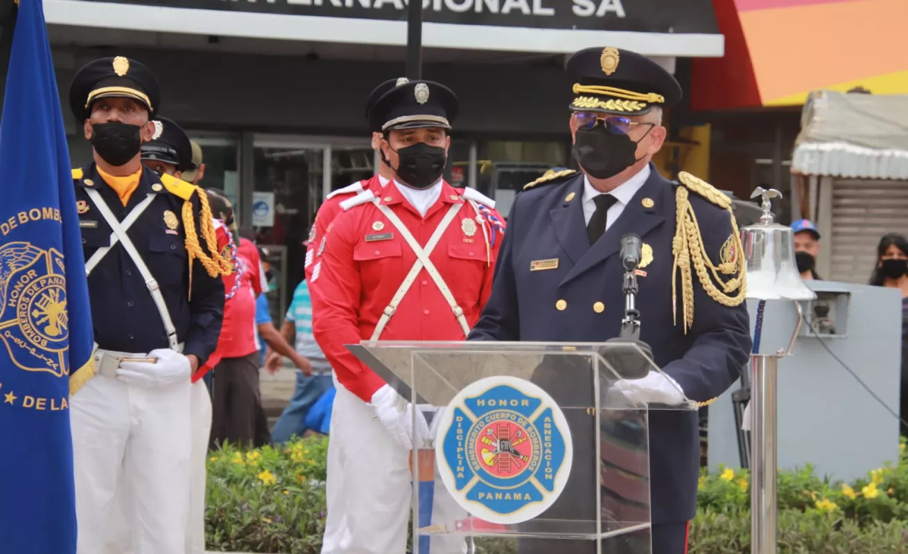 Bomberos conmemoran 108 años de la tragedia del Polvorín