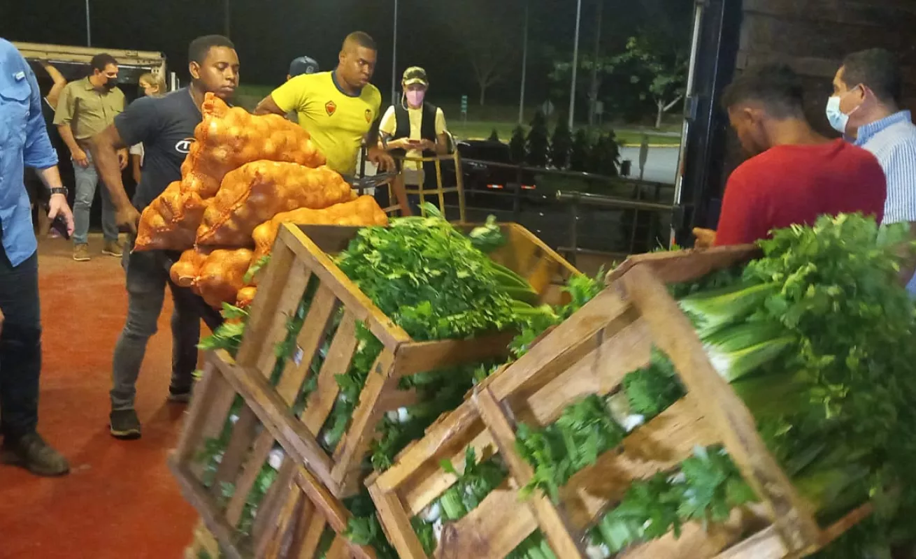  Convoy de camiones llegan a Merca Panamá 