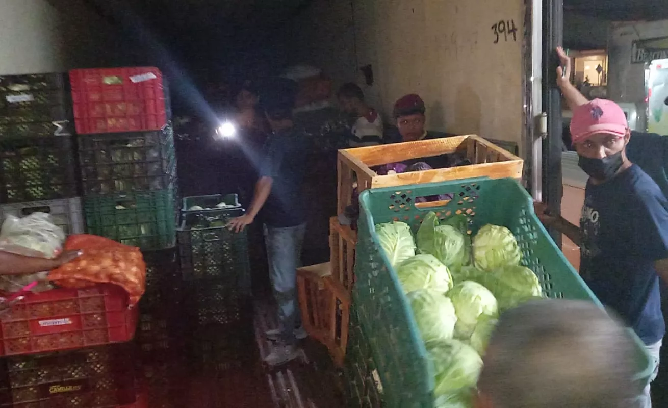  Convoy de camiones llegan a Merca Panamá 