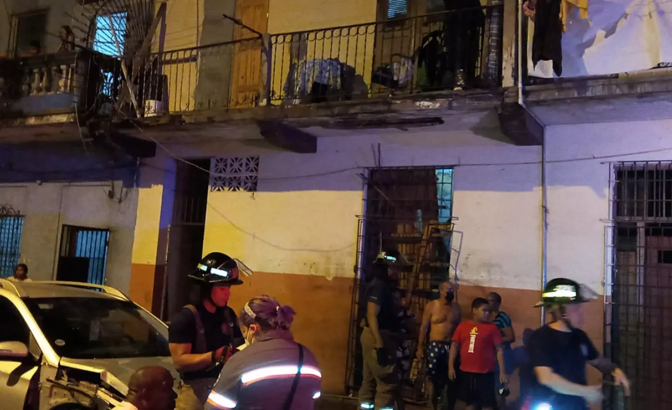 12 imágenes que muestran el impacto del  colapso de un inmueble