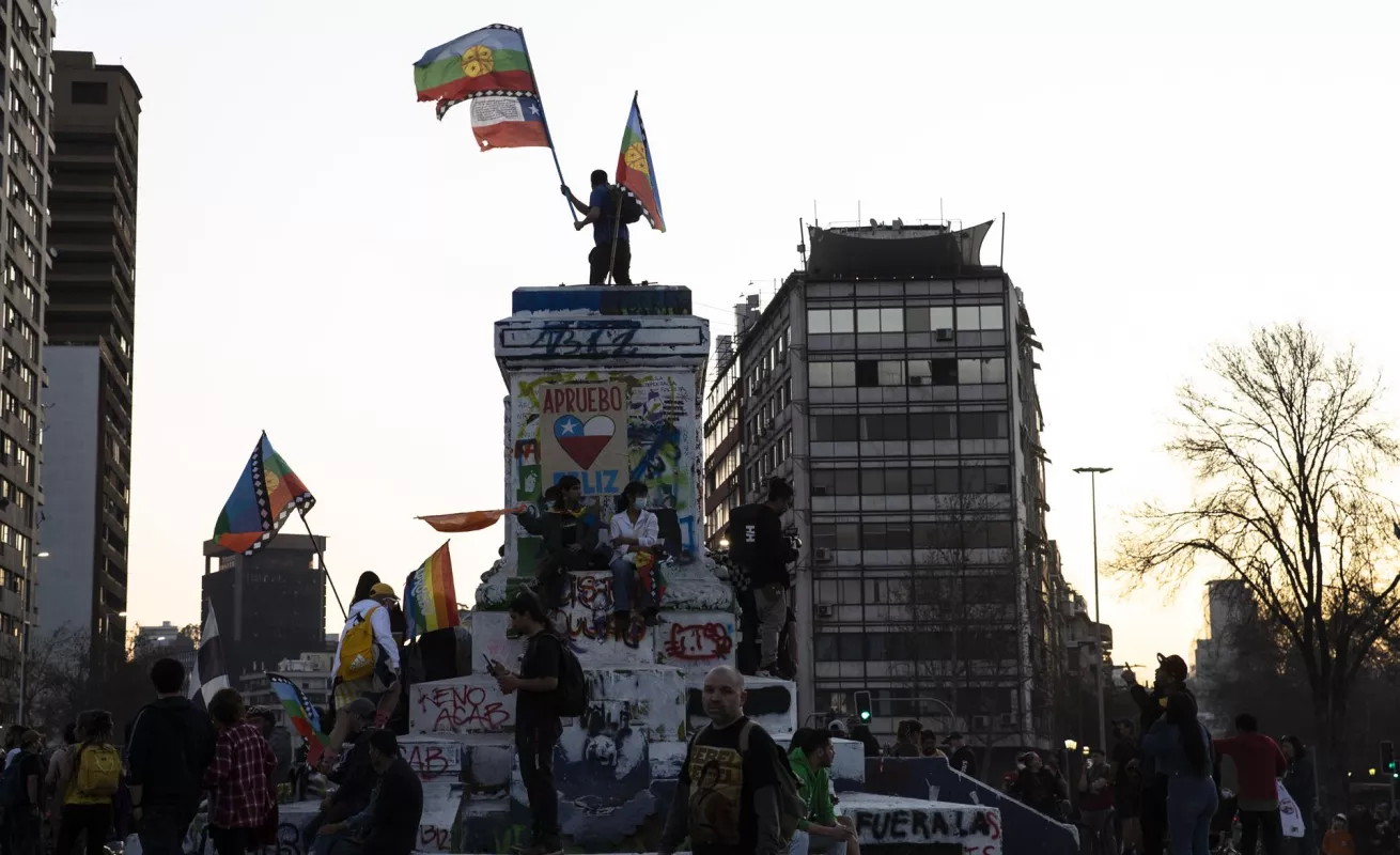 Chile rechaza con un aplastante 62,2 % la propuesta de nueva Constitución