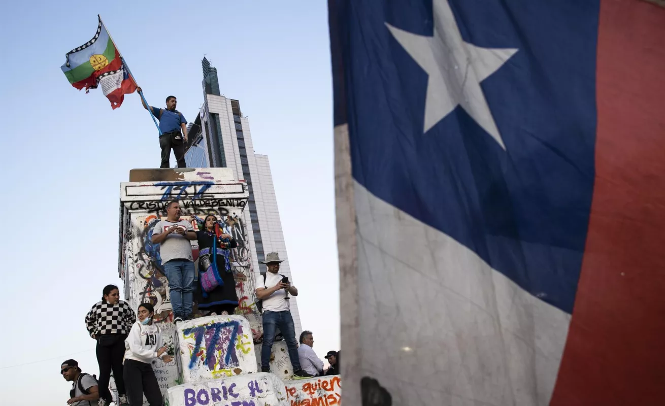 Chile rechaza con un aplastante 62,2 % la propuesta de nueva Constitución