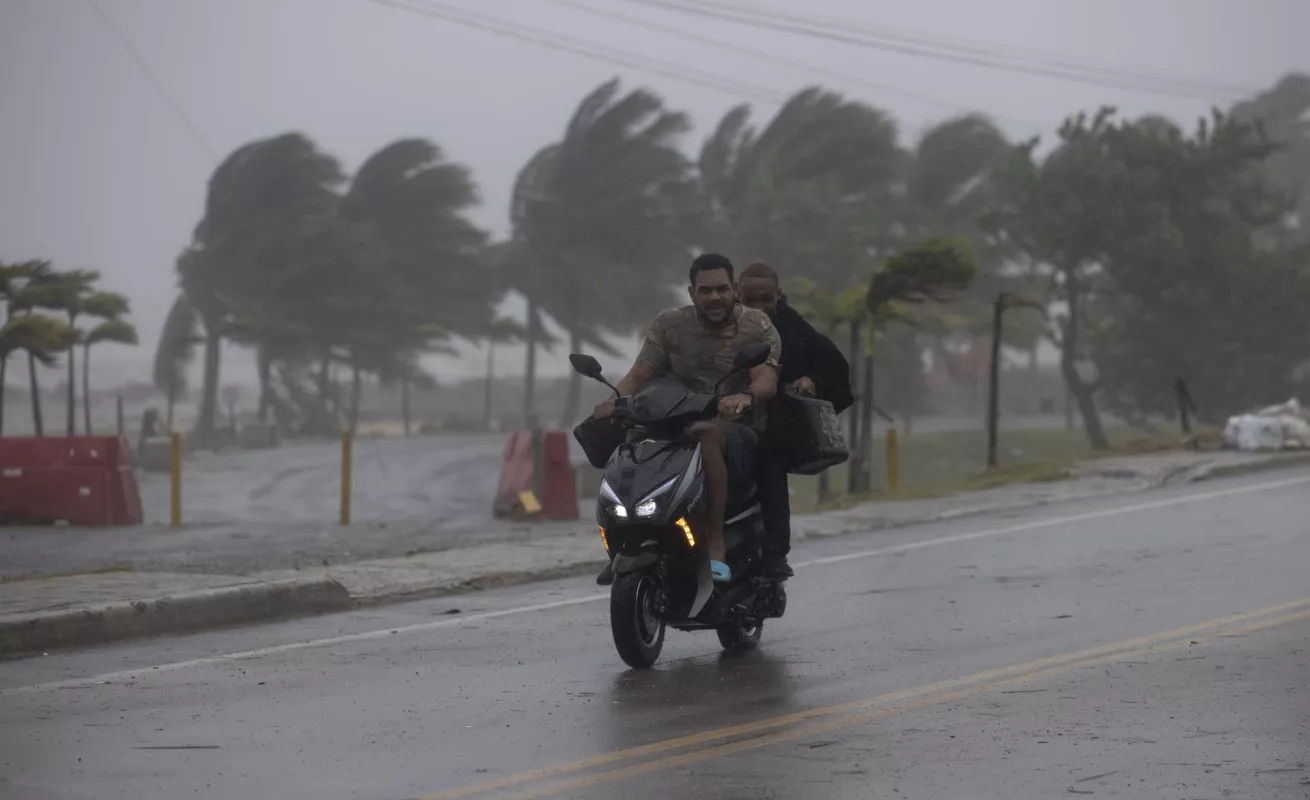 Muertos y miles de desplazados, el rastro de Fiona