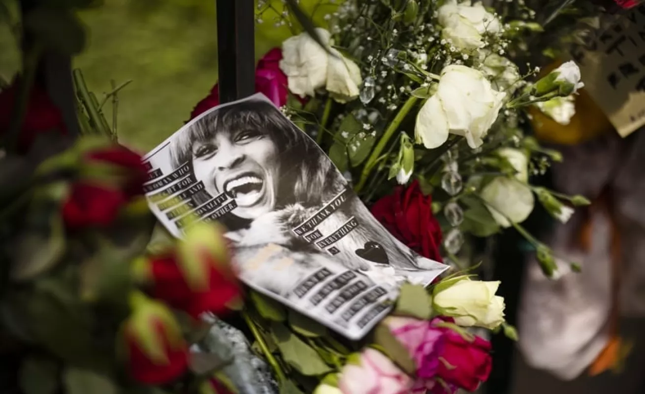 Homenaje a Tina Turner en la Suiza que la adoptó (Fotos)