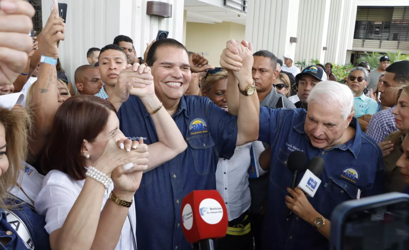 Momentos: Miles se inscriben en Realizando Metas 