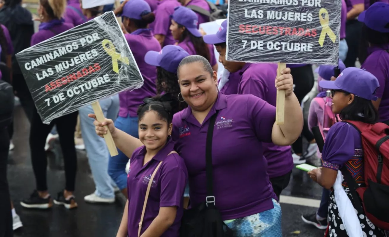 ¡Alto a la violencia contra las mujeres!