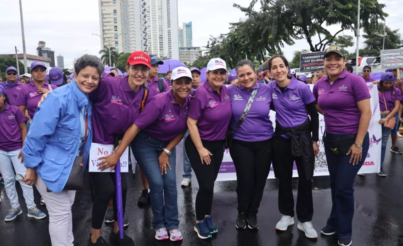 ¡Alto a la violencia contra las mujeres!